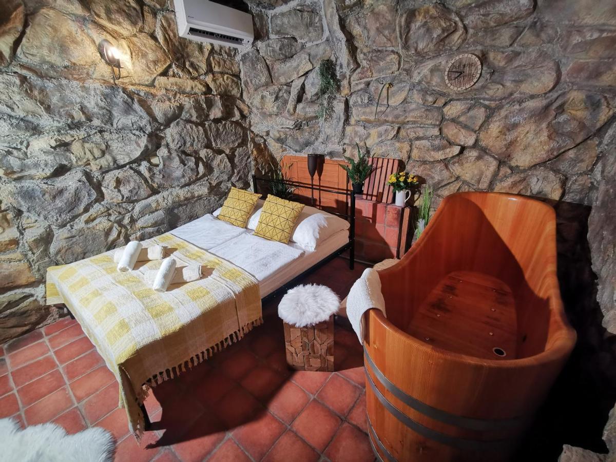 Hotel U Cisare Iii. Мельник Экстерьер фото