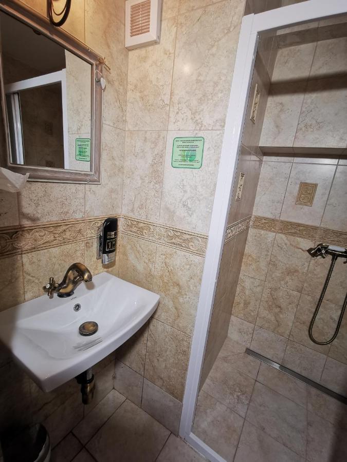 Hotel U Cisare Iii. Мельник Экстерьер фото